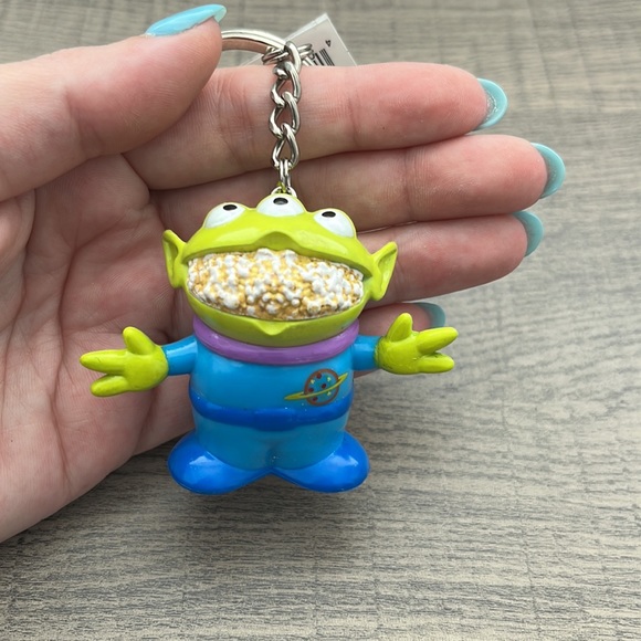 Disney’s Toy Story Limited Edition Alien Popcorn Bucket🍿 - Picture 3 of 5